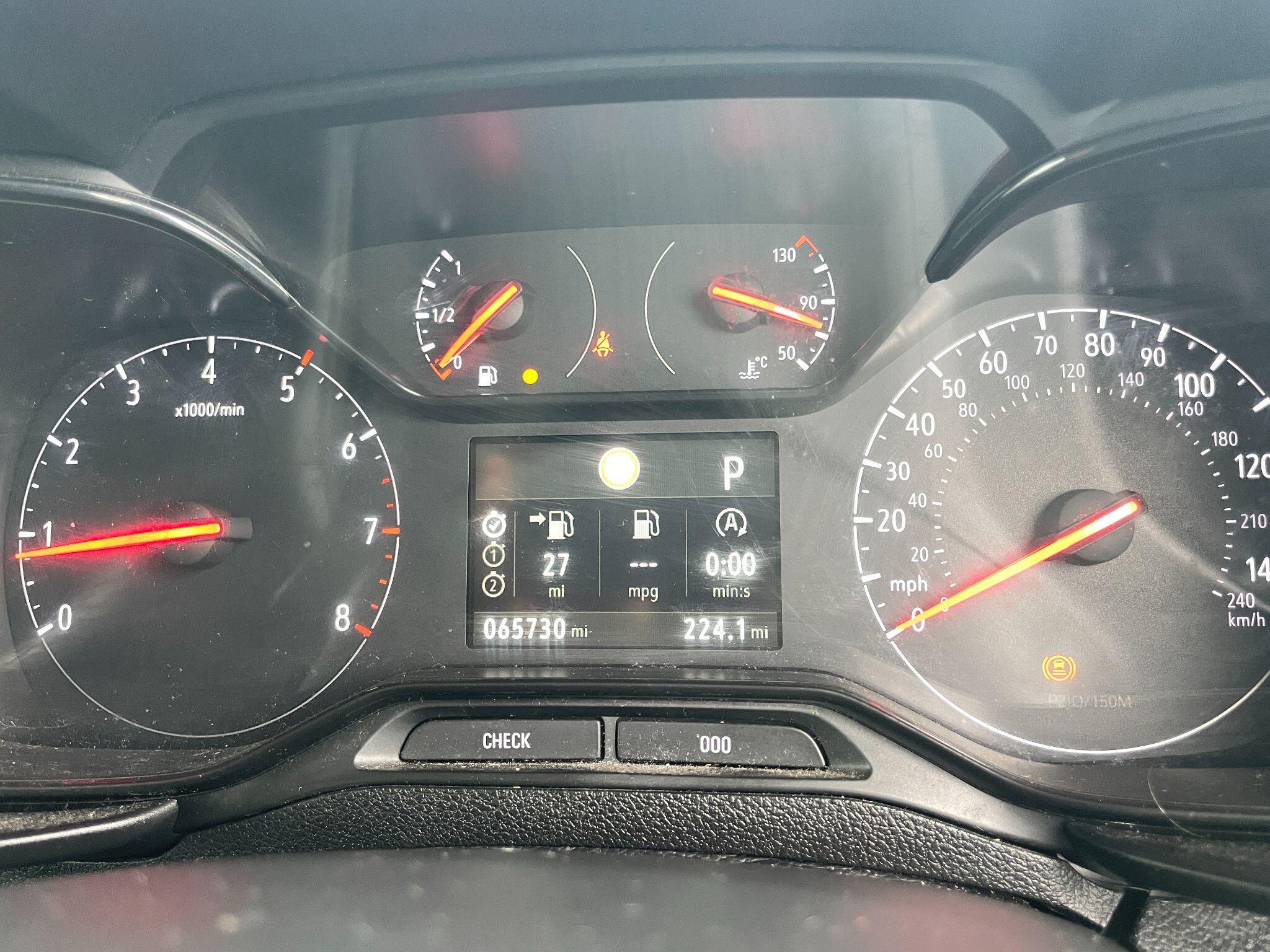 Vauxhall Combo - image 18